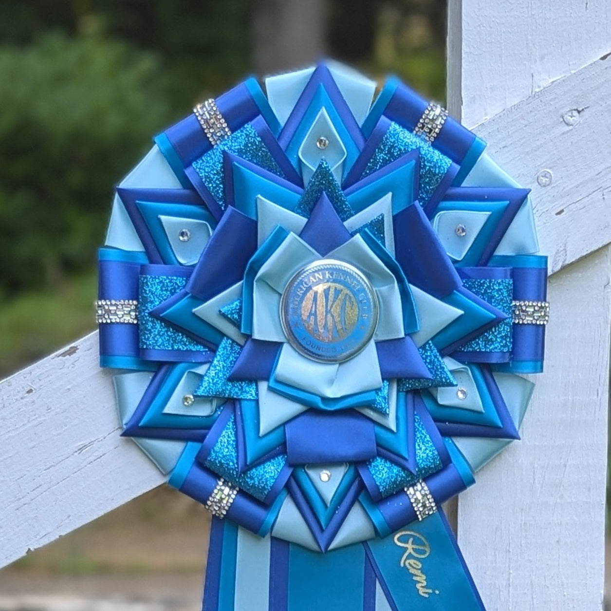 ROSETTE - "Hazel" - Studio Finished Rosette - 10.5" x 32"