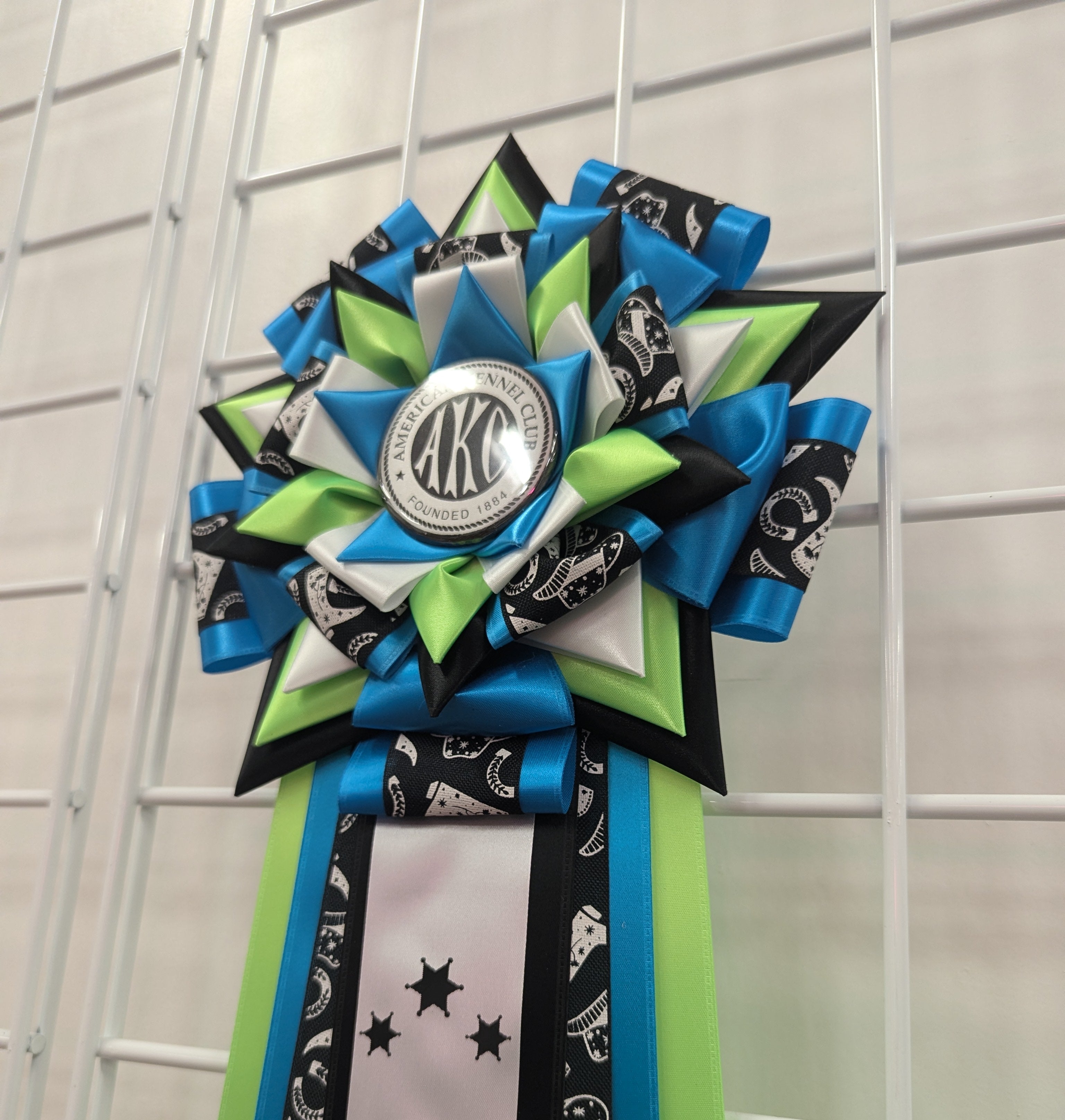 ROSETTE - "Kai" - Studio Finished Rosette - 9" x 28"