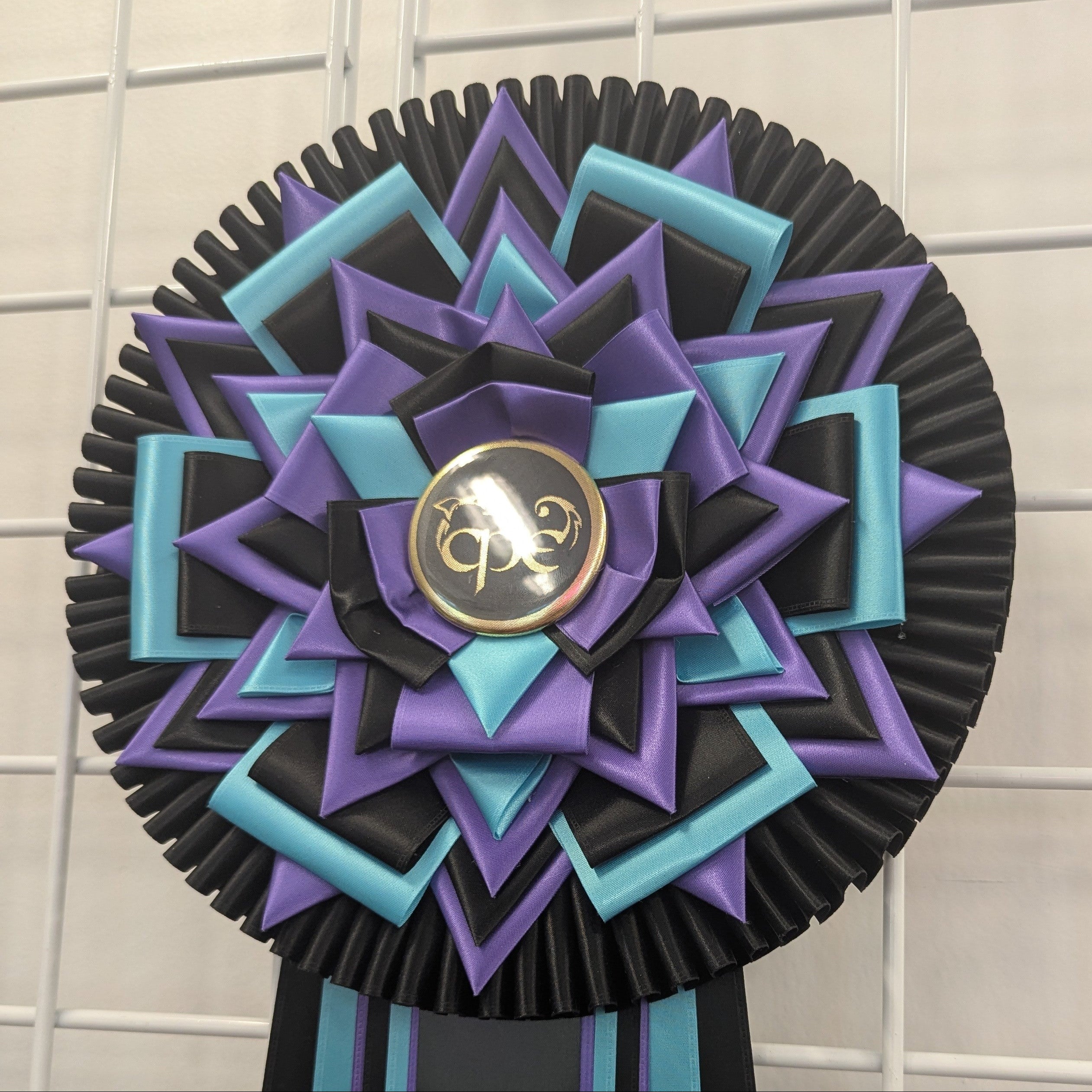 ROSETTE - "Bramble" - Studio Finished Rosette - 10.5" x 32"