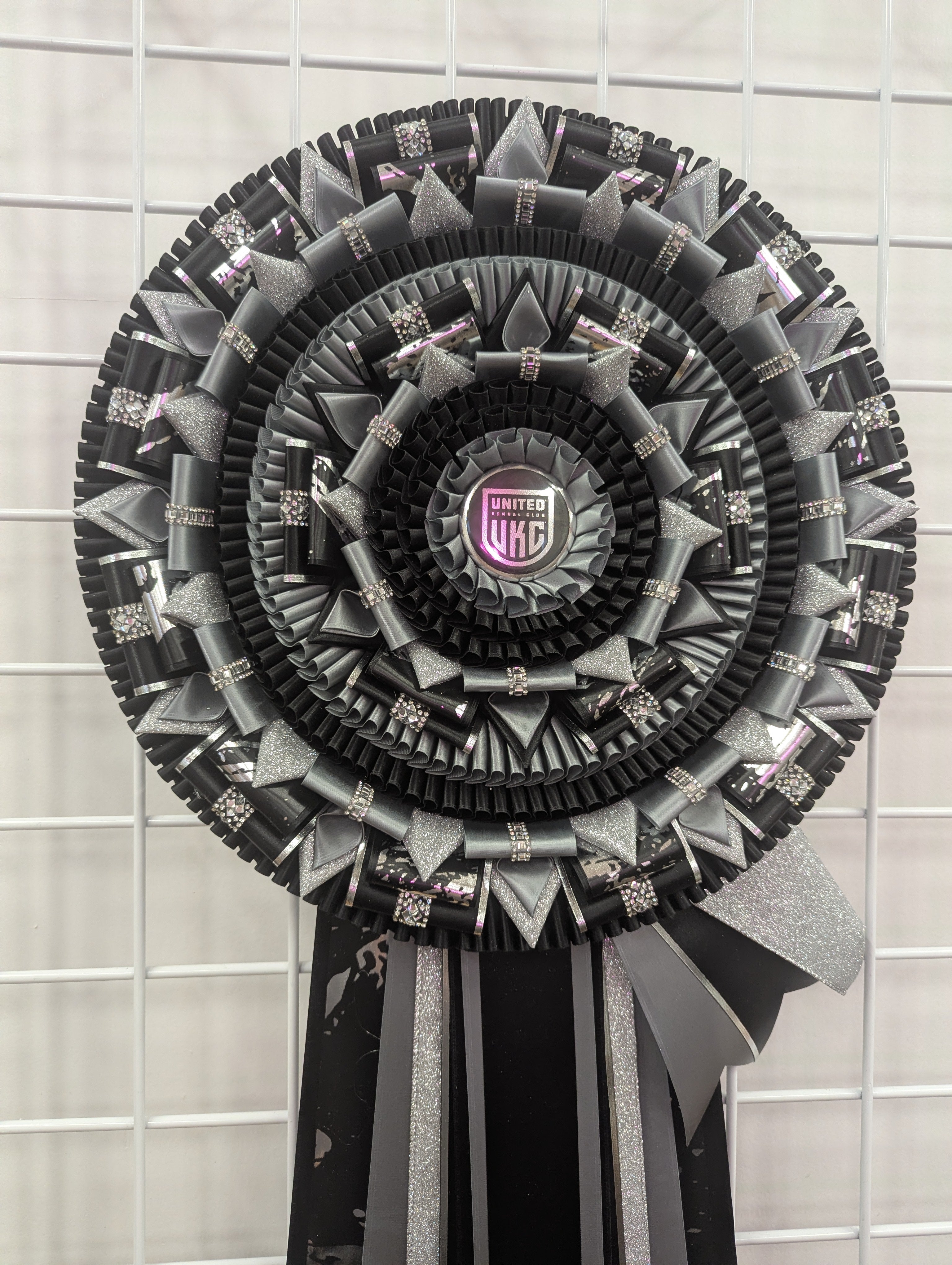 ROSETTE - "Cosmo" - Studio Finished Rosette - 16" x 42"