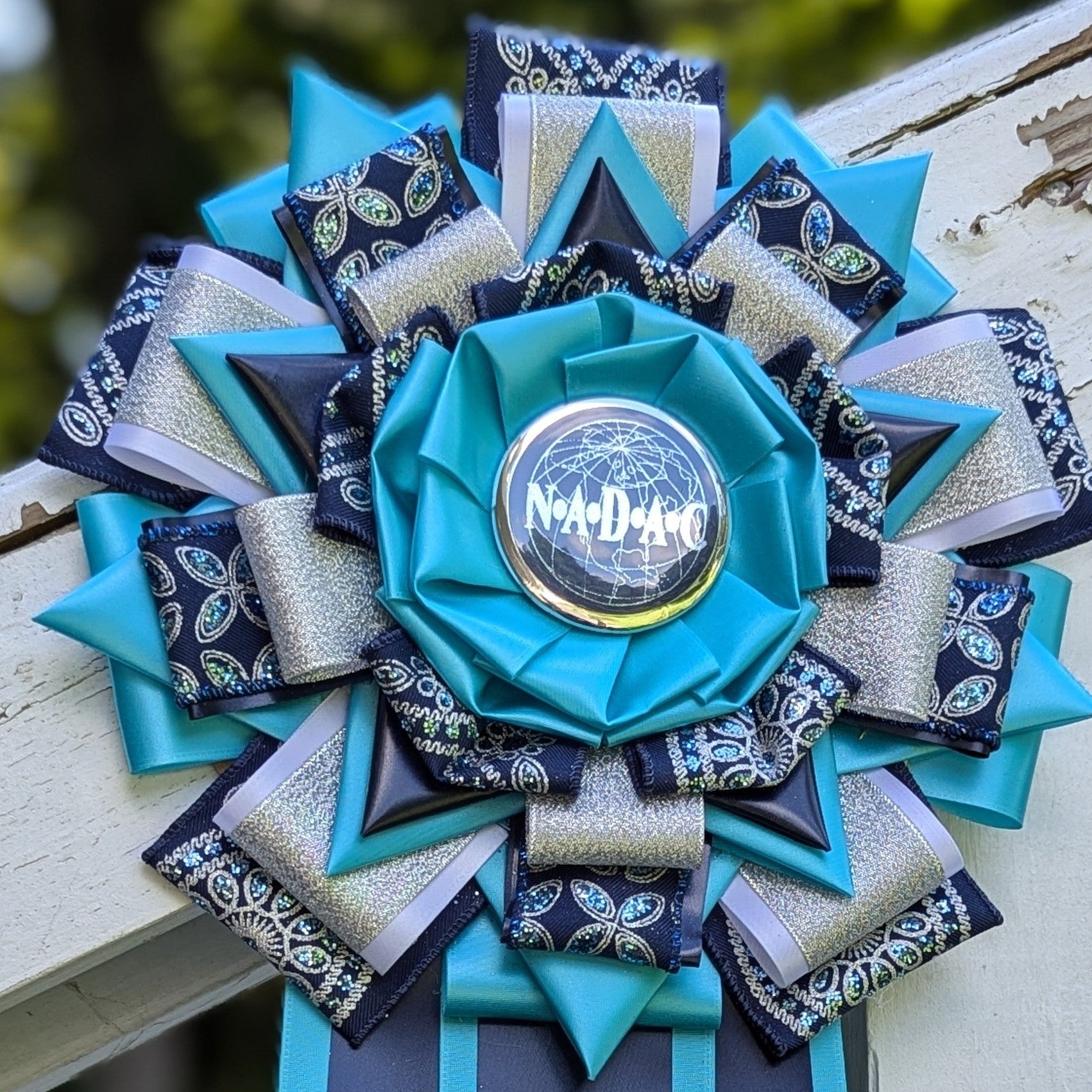 ROSETTE - "Griffin" - Studio Finished Rosette - 10" x 32"