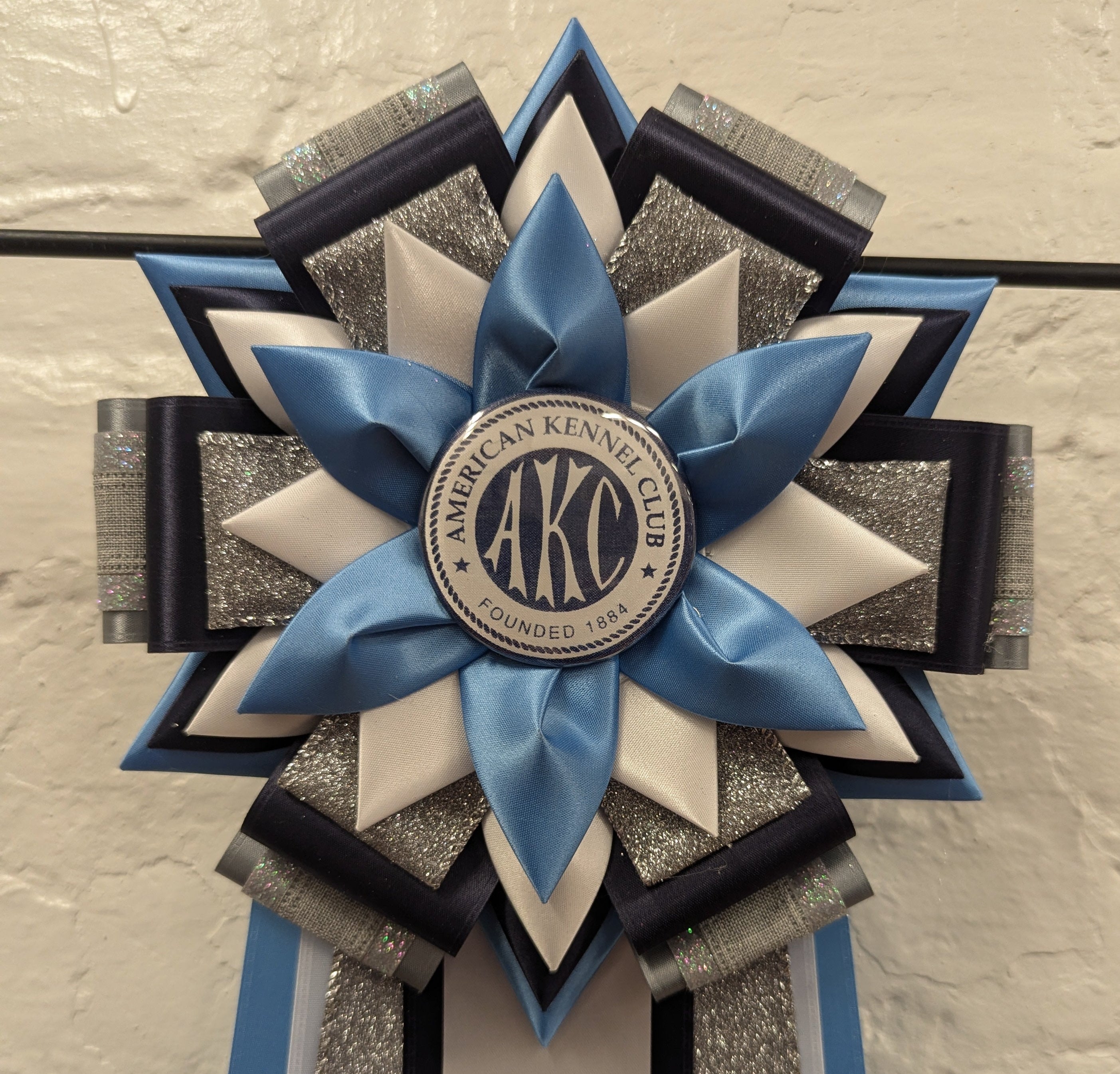 ROSETTE - "Fargo" - Studio Finished Rosette - 7.5" × 22"