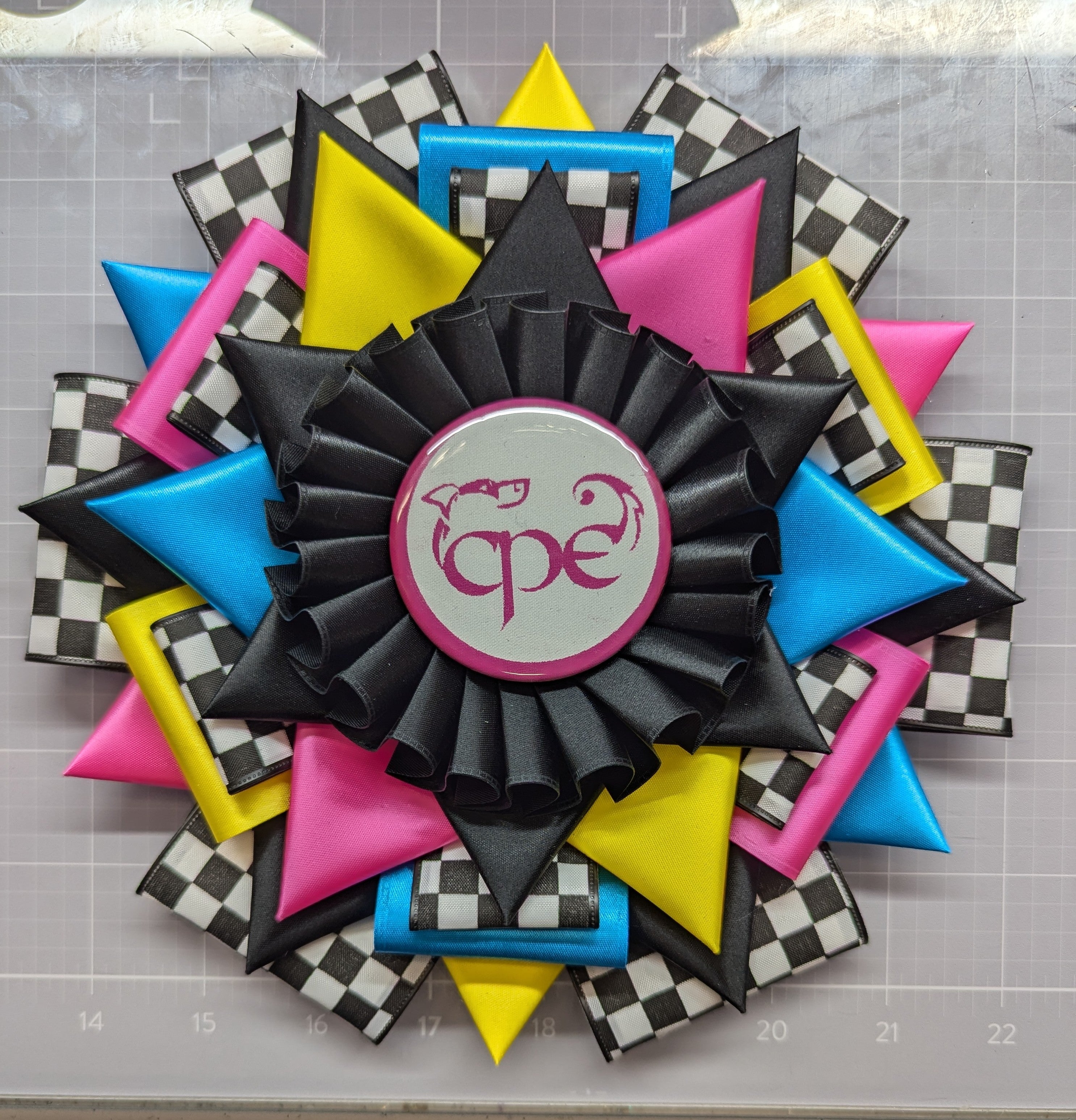 ROSETTE - "Hugo" - Studio Finished Rosette - 8.5" x 26"