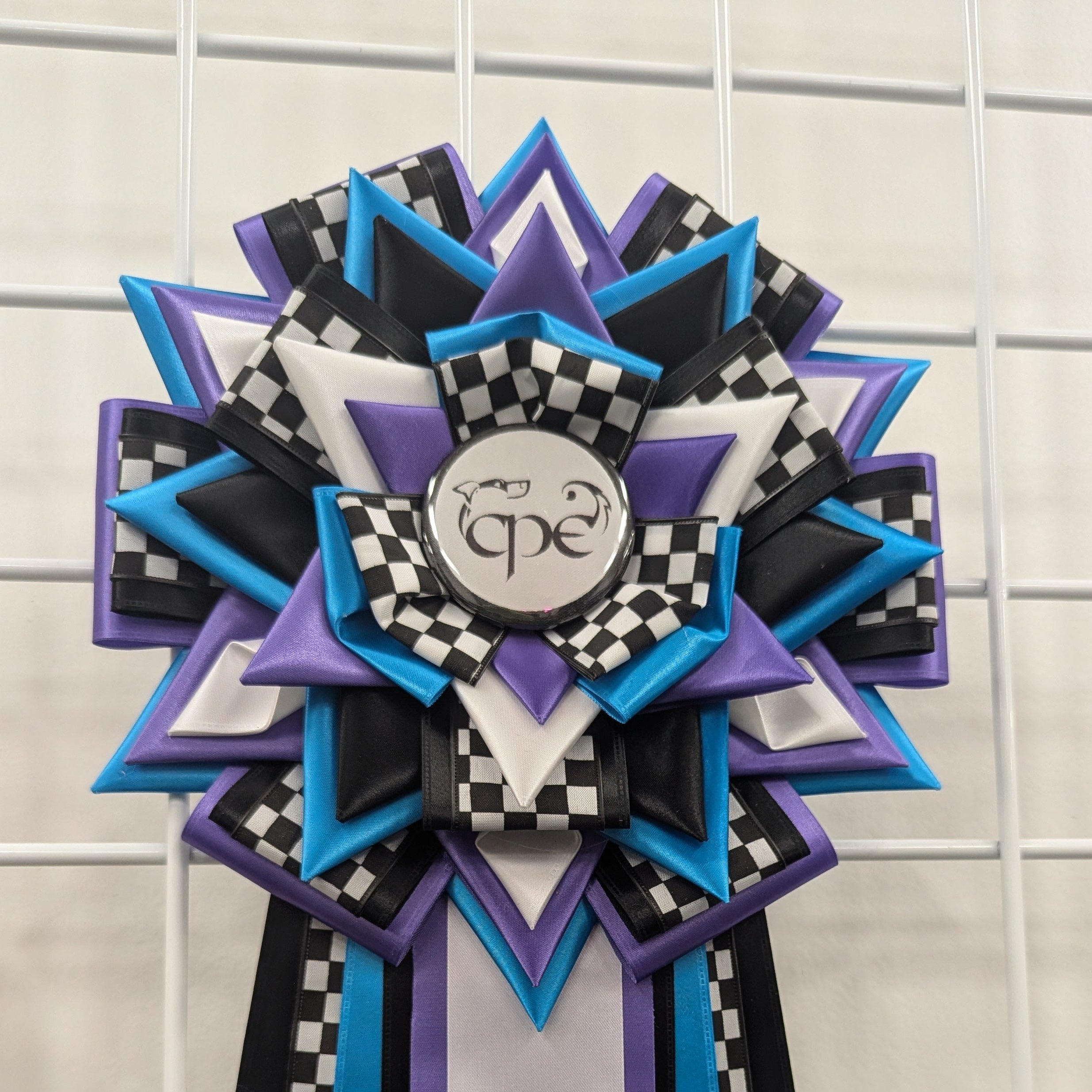 ROSETTE - "Harlow" - Studio Finished Rosette - 9" x 28"