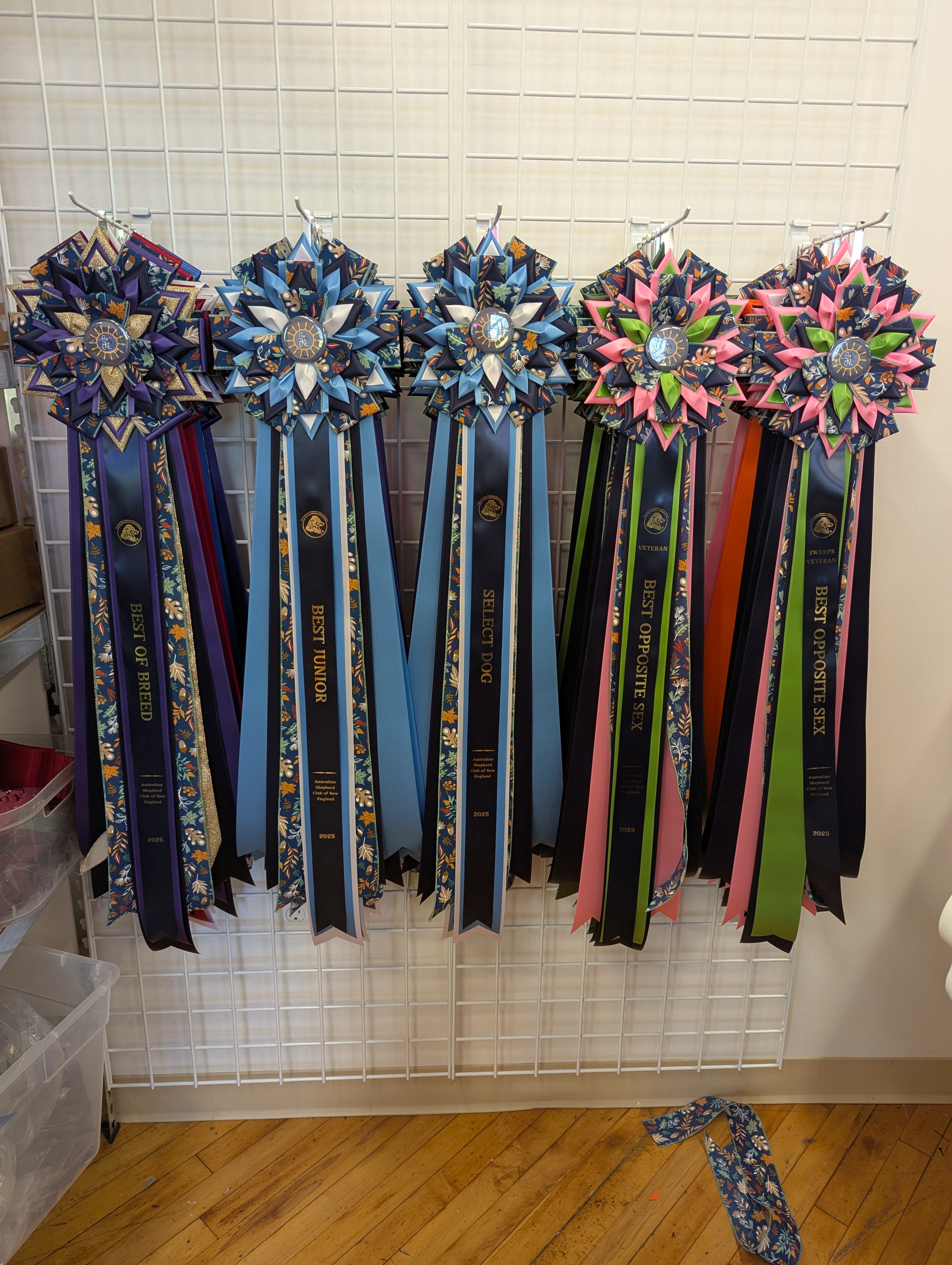 ROSETTE - "Fig" - Studio Finished Rosette - 9" × 28"