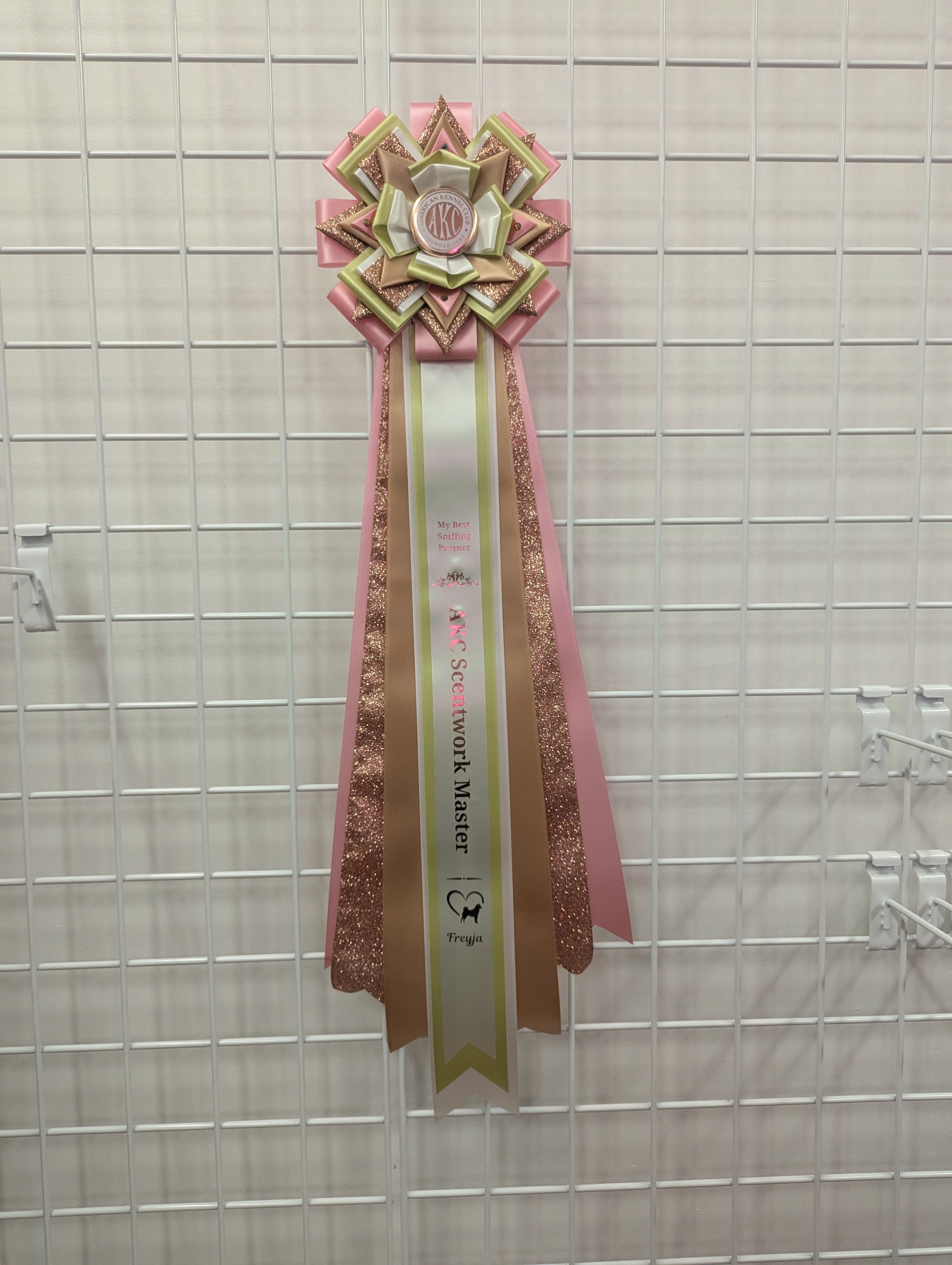 ROSETTE - "Parker" - Rosette - 8.5" x 24"