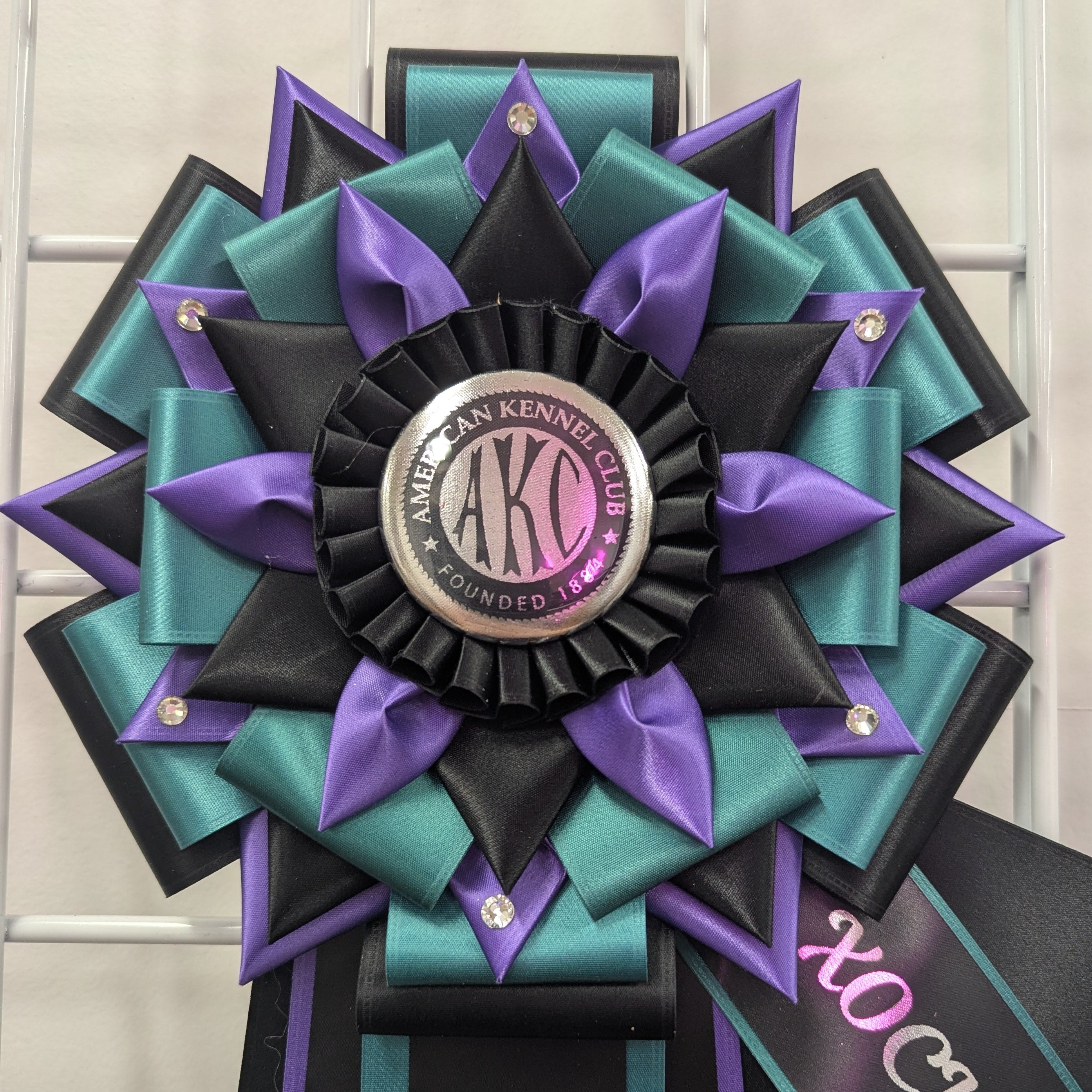 ROSETTE - "Lacey" - Studio Finished Rosette - 9" × 28"