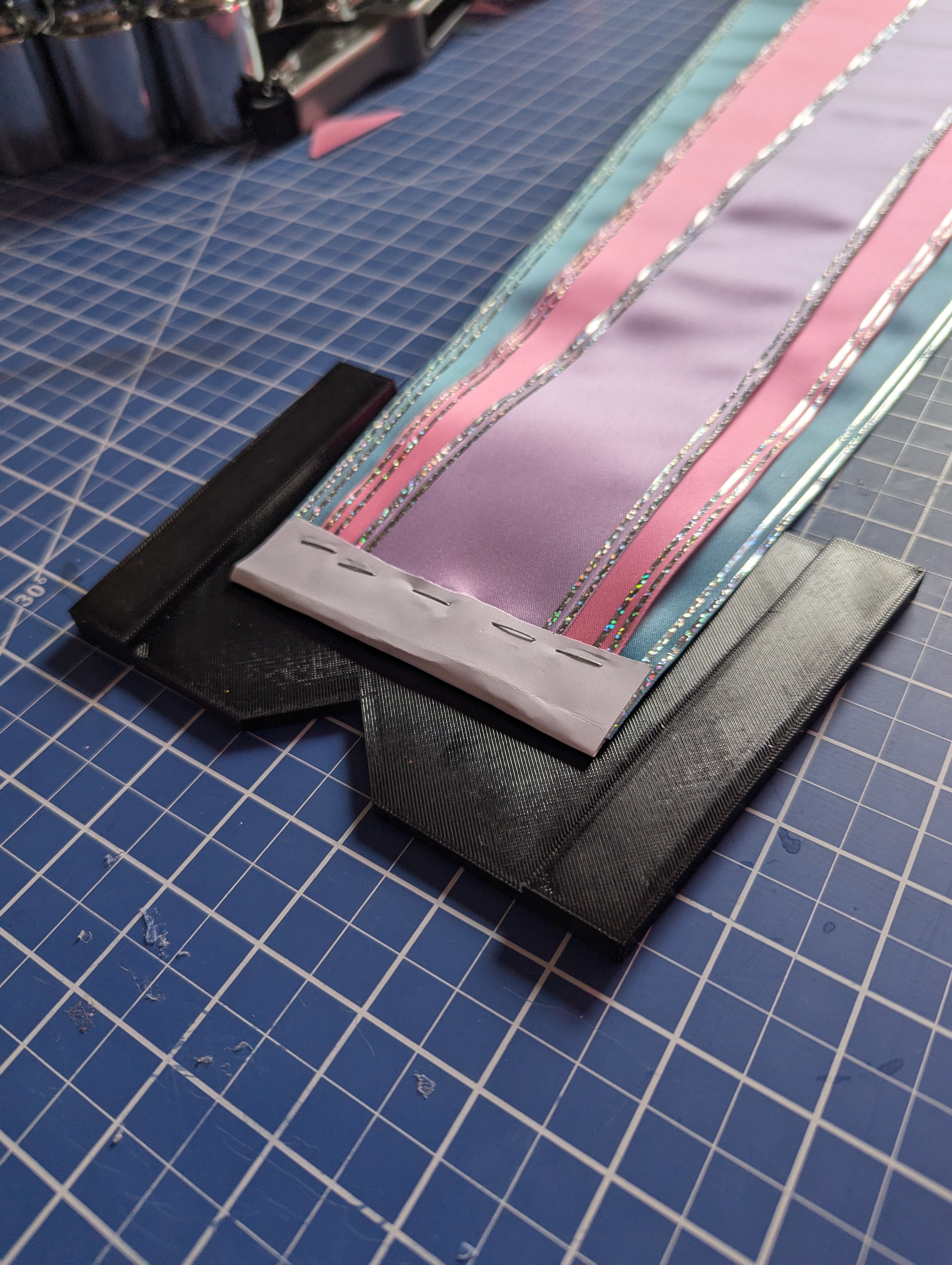 QuickAlign Streamer Prep Tool – 3D-Printed Alignment Guide for Rosette Makers