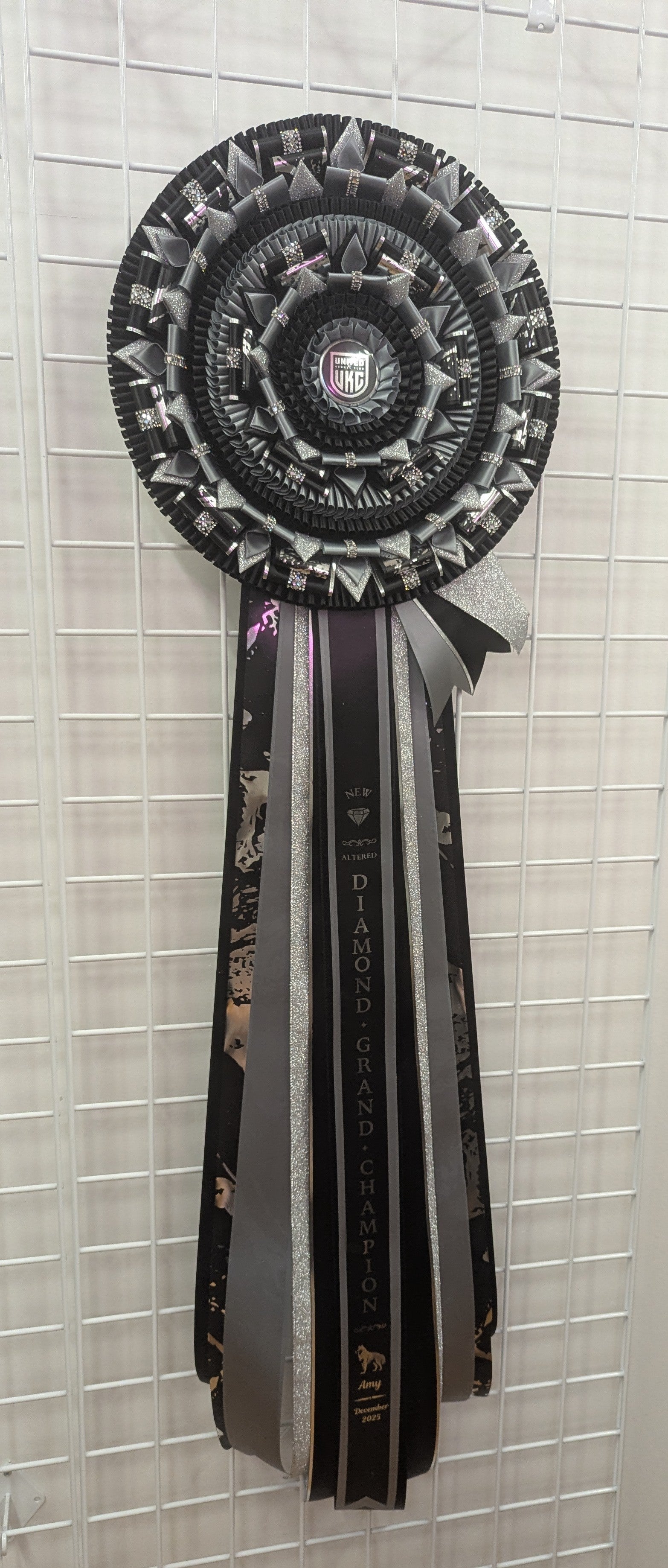 ROSETTE - "Cosmo" - Studio Finished Rosette - 16" x 42"